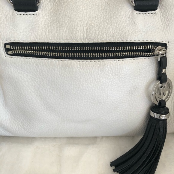 Michael Kors Black White Pebbled Leather Medium Knox Tassel Satchel. - Picture 3 of 15